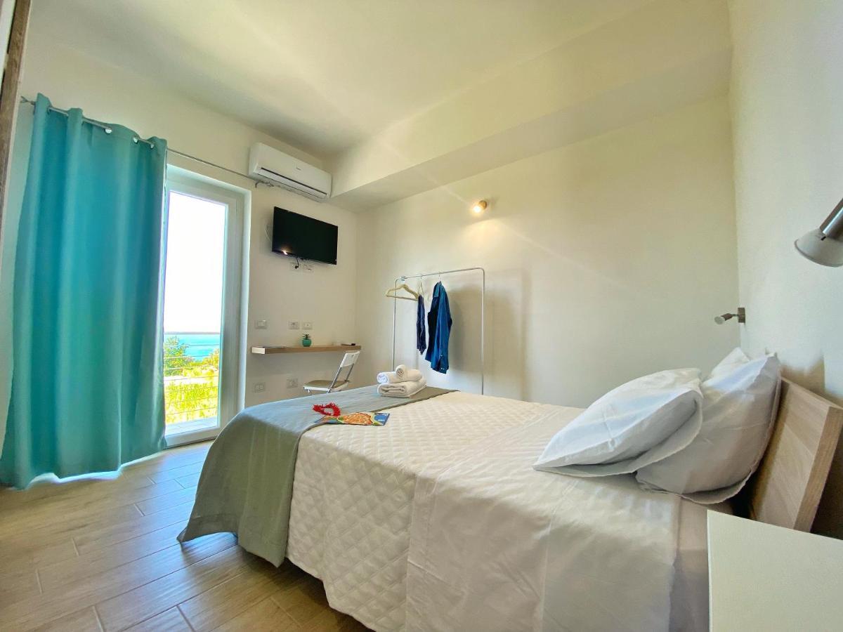Campus Dei - Tropea Rooms Exteriör bild